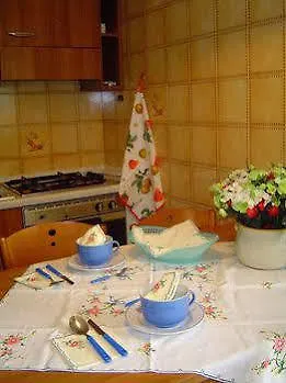 **** Bed & Breakfast Casa Vacanza E Per Lavoro Elena E Carla Spinea Italy