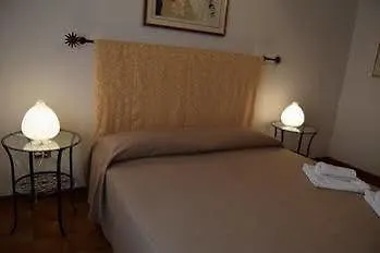 Bed & Breakfast Casa Vacanza E Per Lavoro Elena E Carla Spinea