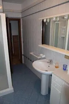 Casa Vacanza E Per Lavoro Elena E Carla Spinea 4*,