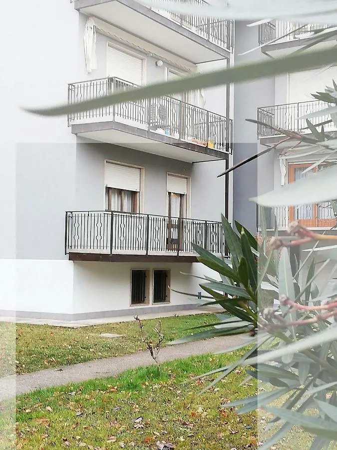 Casa Vacanza E Per Lavoro Elena E Carla Spinea 4*,